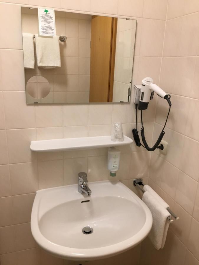 Hotel Im Sonnental ヤヘナウ エクステリア 写真
