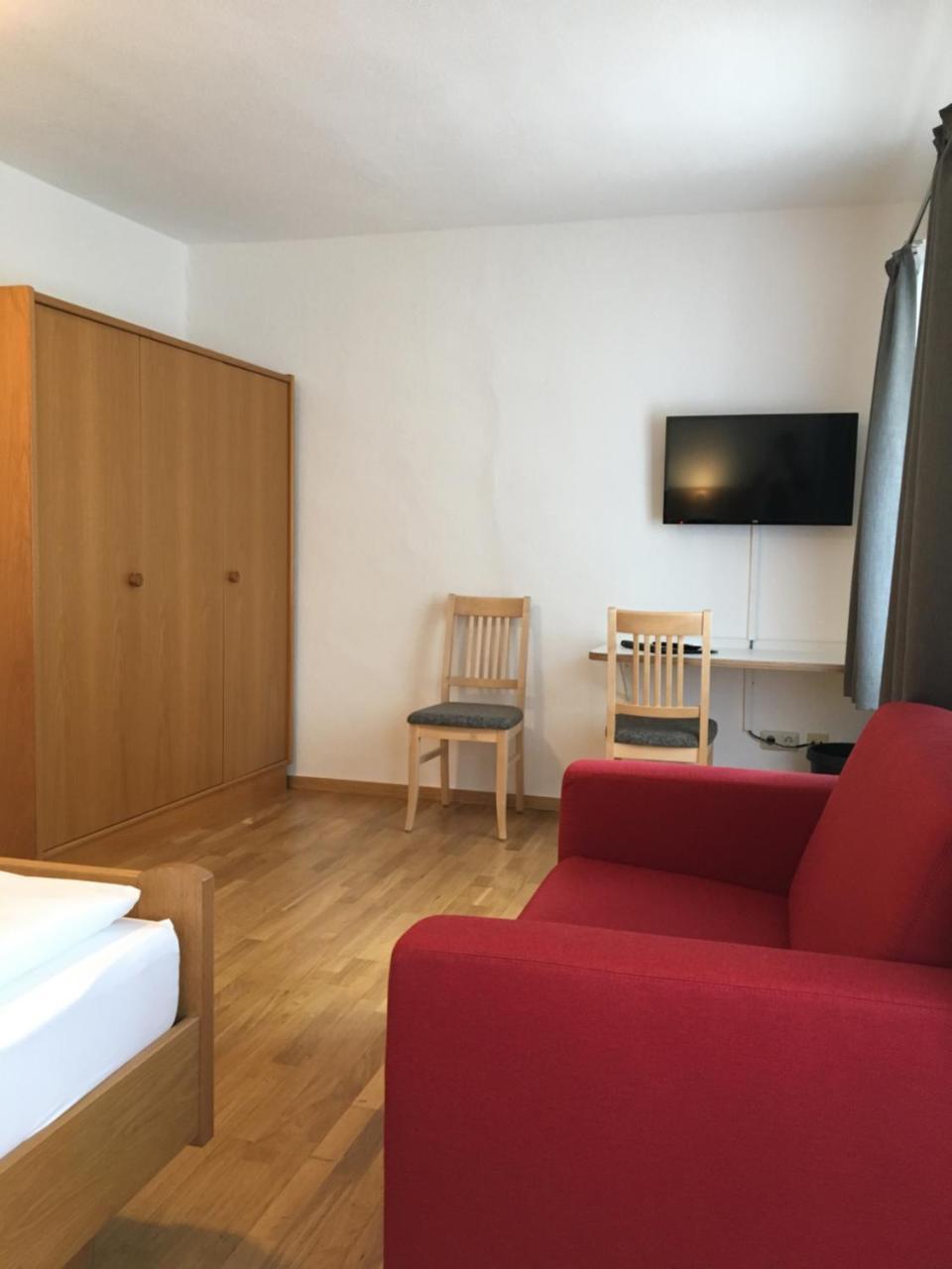Hotel Im Sonnental ヤヘナウ エクステリア 写真